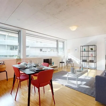 Bright And Luminous 1 Bedroom Flat In Downtown Lejlighed